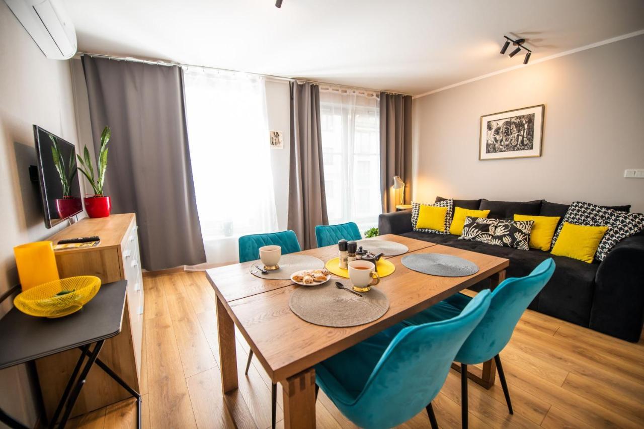 Miodowa 42 Z Miejscem Parkingowym Appartement Krakau